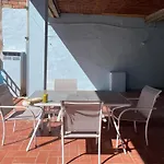 Acogedor En El Centro De L'escala Con Terraza Privada - Hisp-7-28 *
